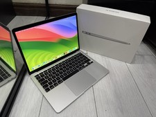 Apple MacBook Air Retina 13.3" 2020 512GB SSD 8GB Ram 1.1GHz Core i5 - Silver