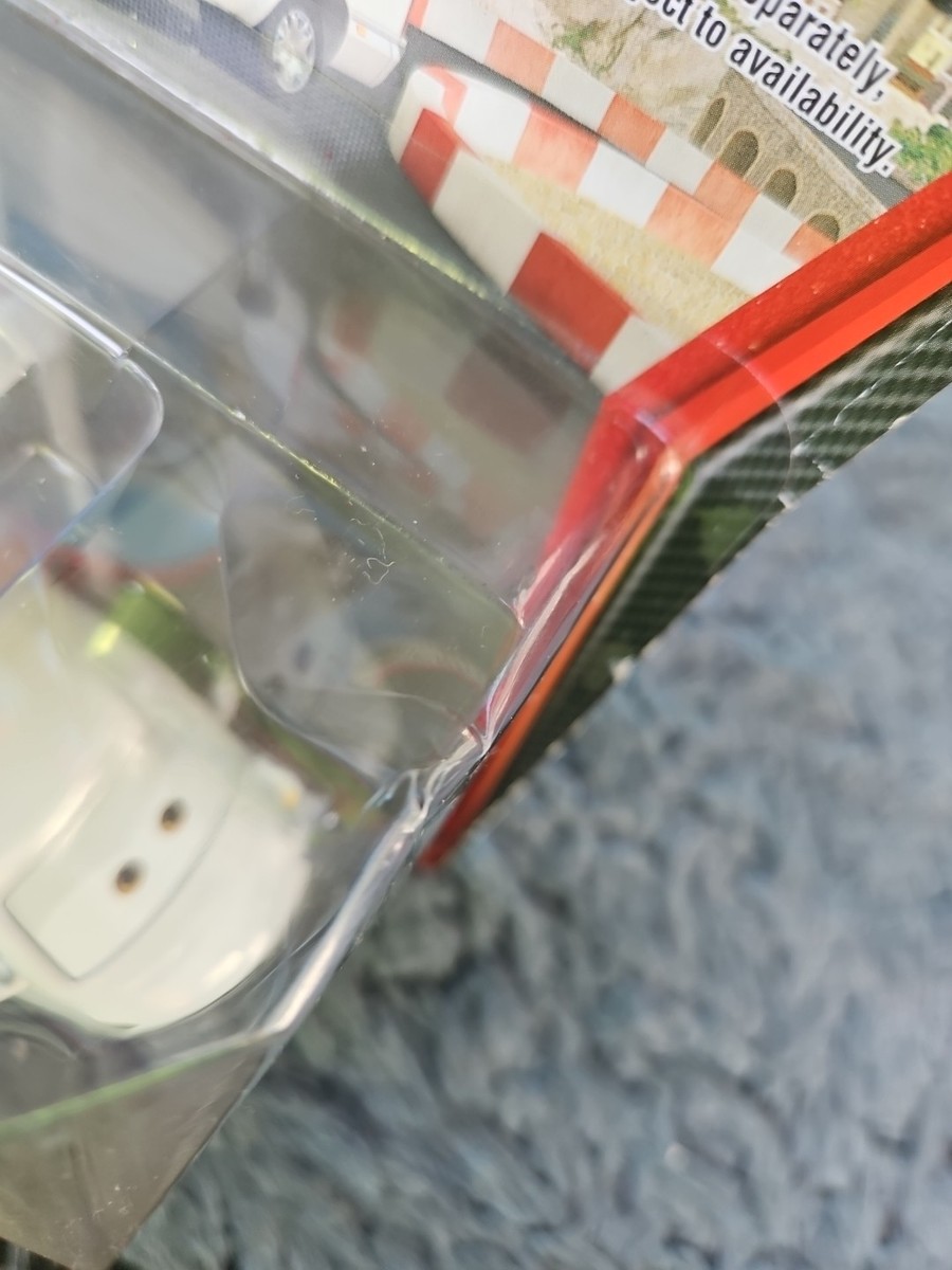 ディズニーカーズ 新品 ポープ・ピニオンⅣ世　ポープ・モバイル2台セット1/55 レア】マテル カーズ ピニオン4世・ポープモバイルセット未開封