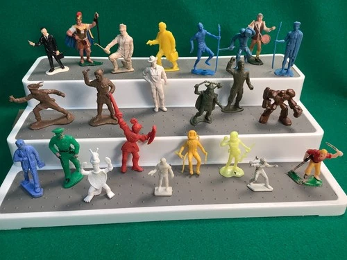 VINTAGE LOT MARX MPC LIDO AUBURN OTHERS PLASTIC FIGURES