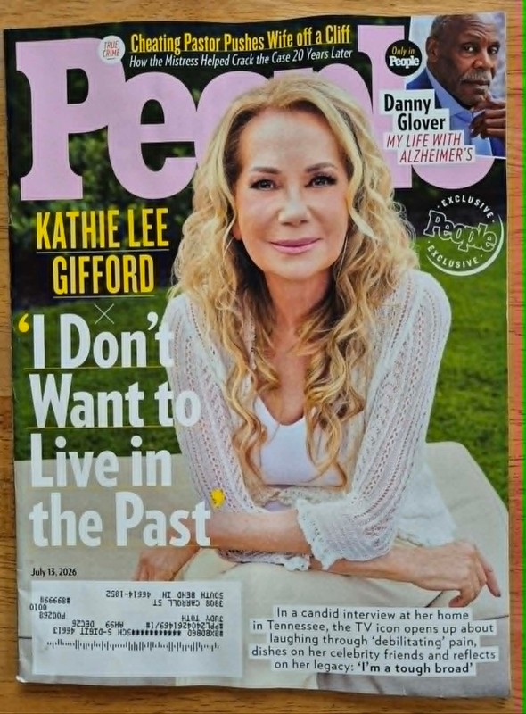 PEOPLE MAGAZINE 7-13-26 KATHIE LEE GIFFORD, DANNY GLOVER