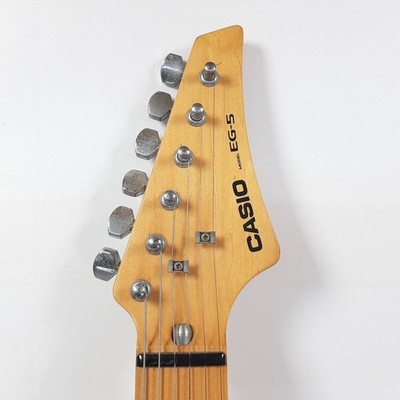 Casio EG-5 EleKing Guitar White with Built in Cassette Deck