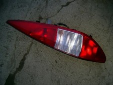 Ford Mondeo III TDCI BWY (B4Y/B5Y) Rückleuchte hinten rechts 1S7113404C