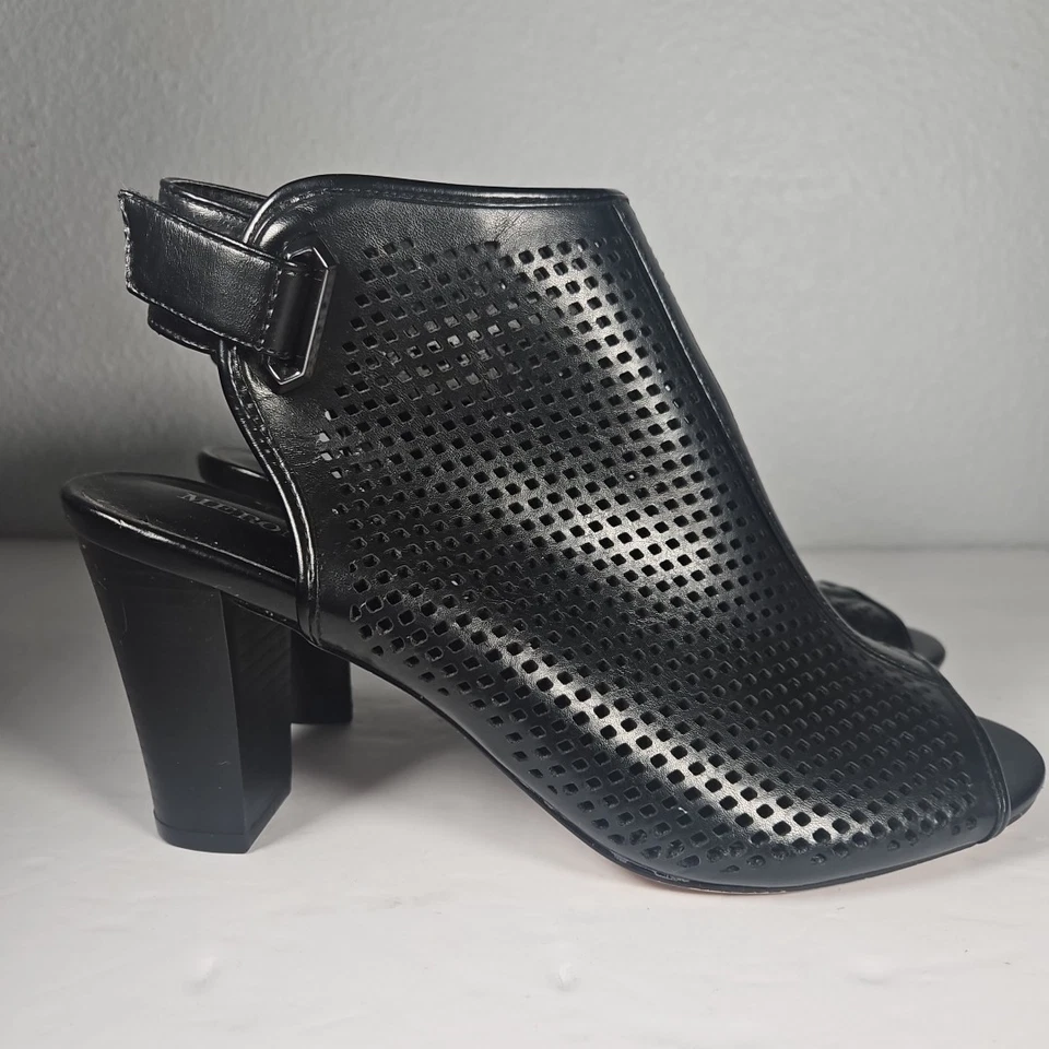 Tacones botín de cuero sintético Merona para mujer perforados 8,5 negros Foto 2 de 4