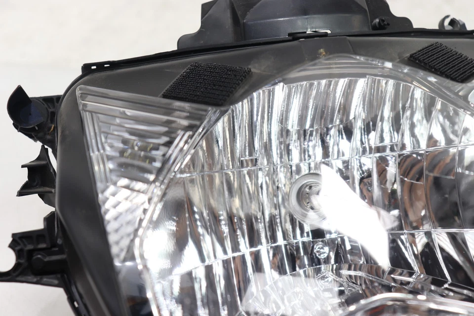 22-24 SUZUKI GSXR 750 OEM ПЕРЕДНЯЯ ФАРА ФАРА ФАРА ФАРА ЛАМПА - Изображение 3 из 4