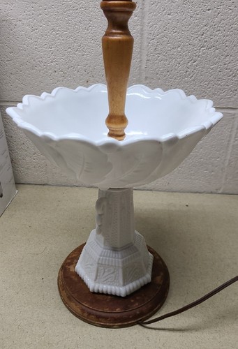 Vintage 1940-1950’s fostoria milk glass and wood lamp light 29” - Works Great! - Picture 6 of 8