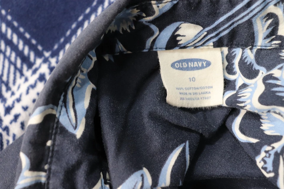 Old Navy Boy's Blue Short Sleeve Button Up Shirt Beach Theme Print Size 10 - Image 4 of 4