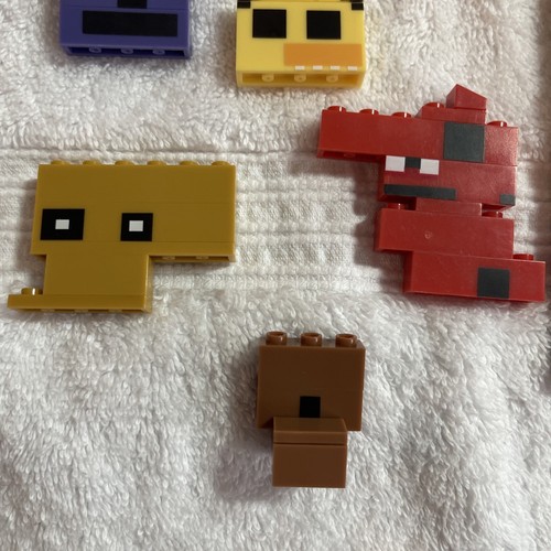 McFarlane Five Nights At Freddy’s FNAF 8-bit Series Buildable Figure Replacement - Picture 2 of 7