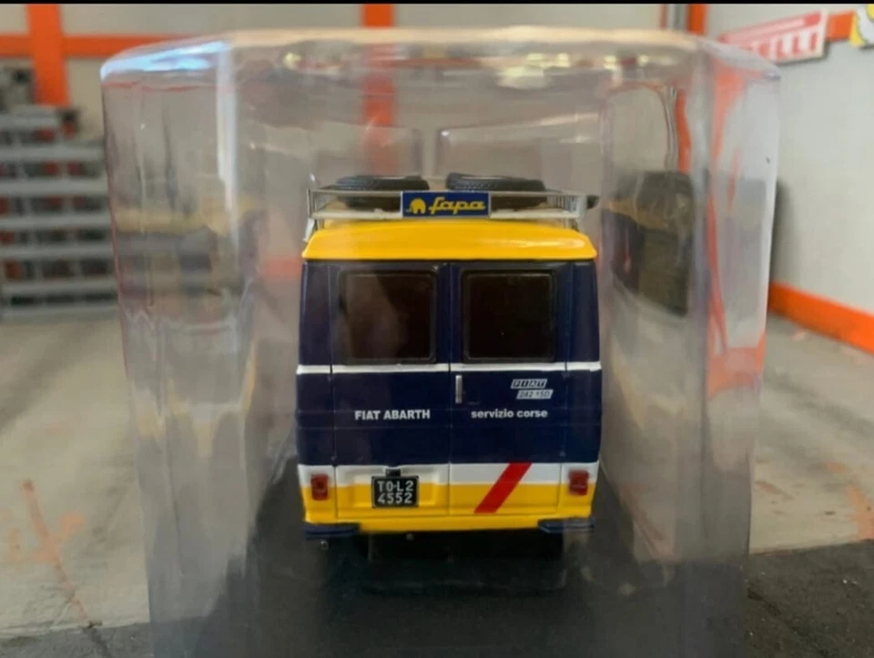 FIAT 242 E (OLIO FIAT) 1976/77, RALLY ASSISTANCE VEHICLE, ALTAYA PREMIUM, 1:43 - Image 3 of 4