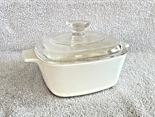 Vintage Corning Ware A-1.5-B White Dish 1.5 qt Casserole Dish & Pyrex Lid A-7-C