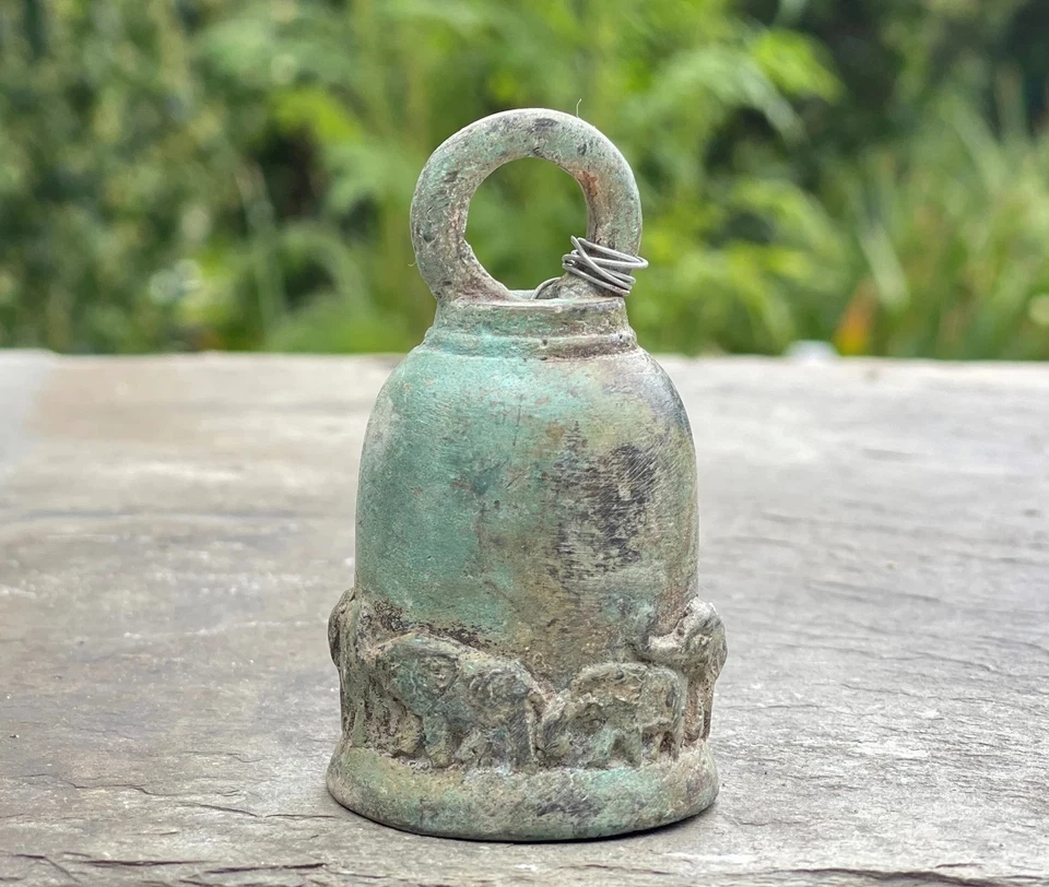 Маленький бронзовый храмовой колокол слон с деревянной подставкой буддийский антикварный домашний декор - Изображение 4 из 4