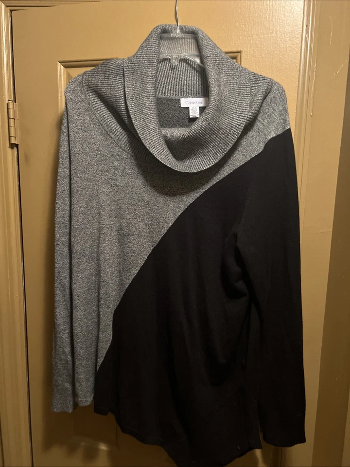 Женский свитер Calvin Klein с воротником-капотом размер XL черный/серый с длинным рукавом - Изображение 2 из 3