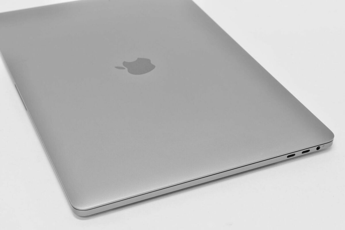 Apple MacBook Pro 15 2018 - 32GB 1TB SSD TOUCH BAR 4.1GHz -6 Apple MacBook Pro 15 2018 - 32GB 1TB SSD TOUCH BAR 4.1GHz -6