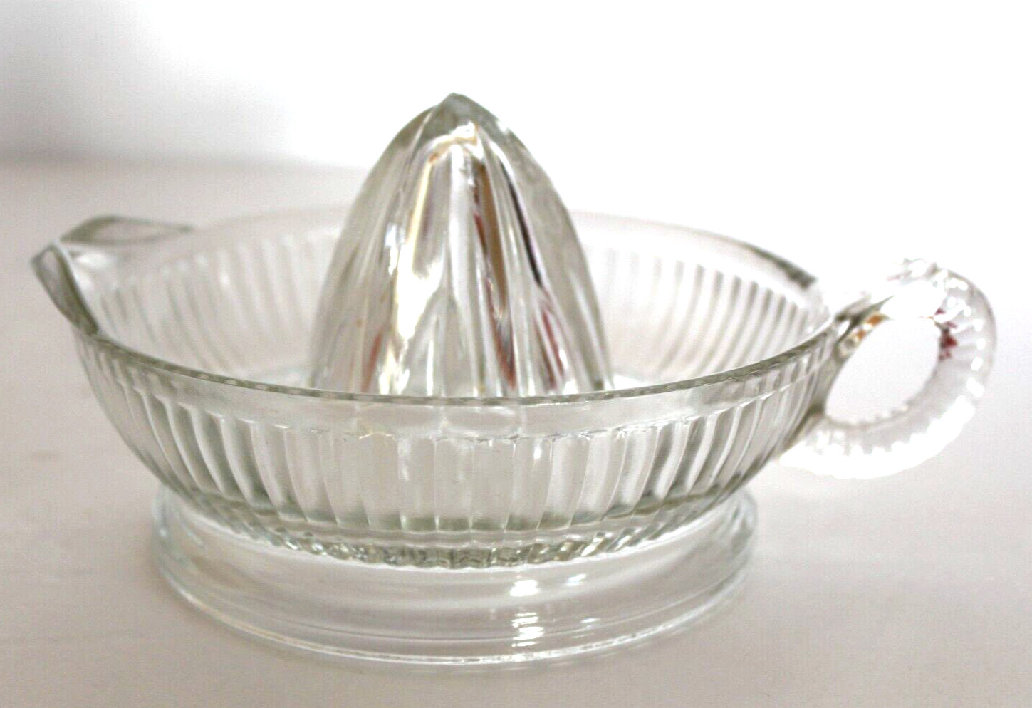 Vintage Anchor Hocking Large Ribbed Glass JUICER REAMER, Ribbed Handle