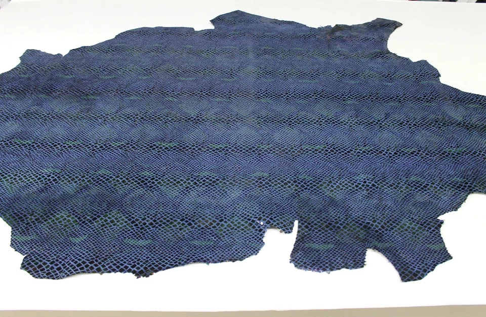 SNAKE PRINT ON BLUE Italian Goatskin Goat leather skins 6-9sqf 0.7mm #A6916 - Image 2 of 4