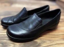 Clarks Black Leather Slip-On Casual Loafer Womens Flats Size 8.5M