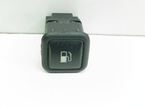Volkswagen Golf IV Schalter Tankdeckel Tankklappe Tankentriegelung UST132280