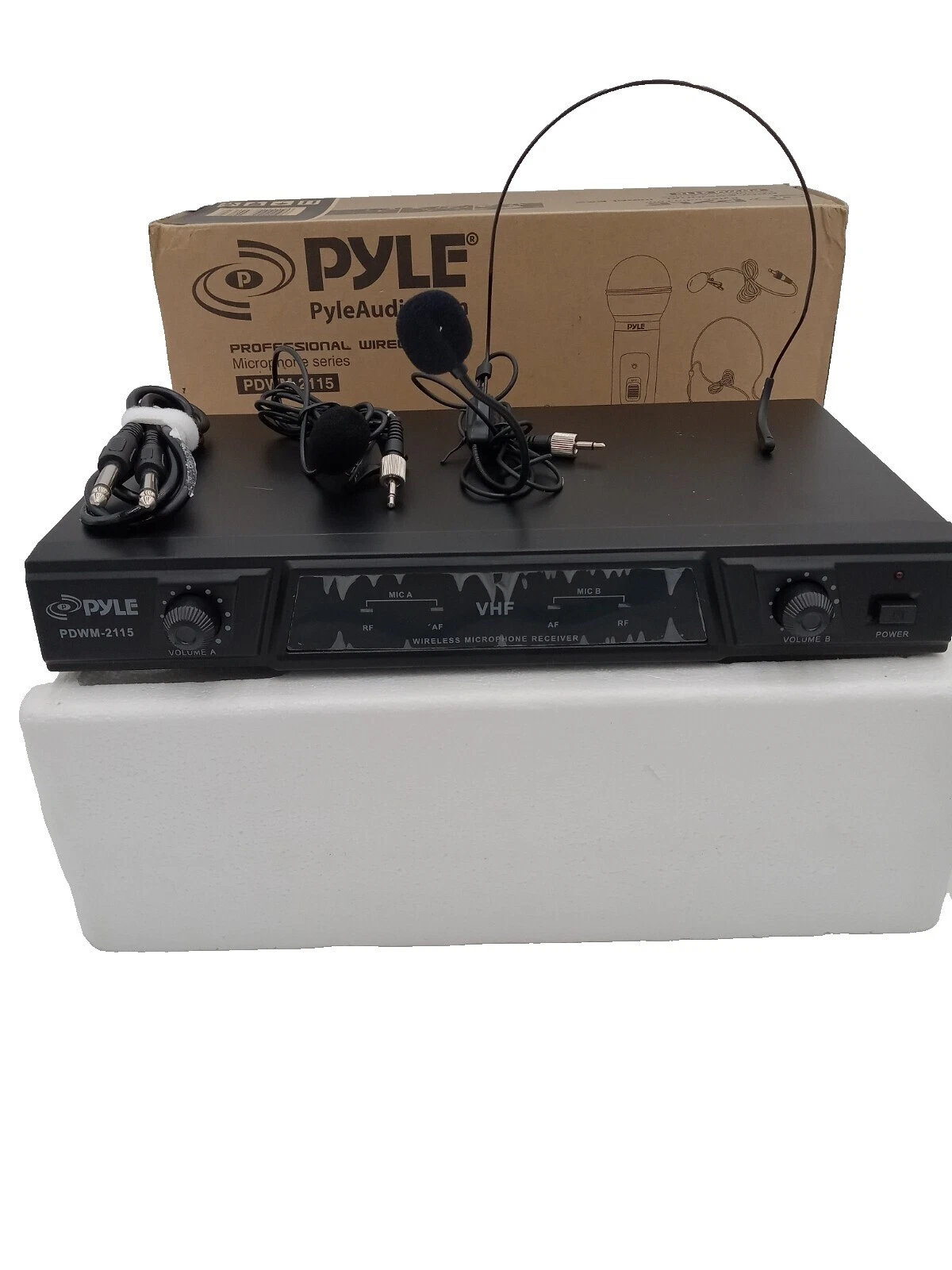 Pyle Cardioid Wireless Pro Audio Microphones