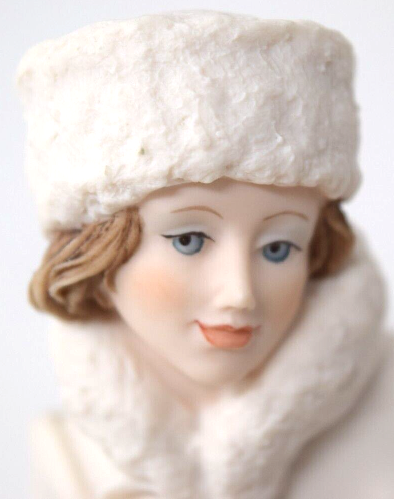 Florence Giuseppe Armani 1573F December Magic Figurine Signed