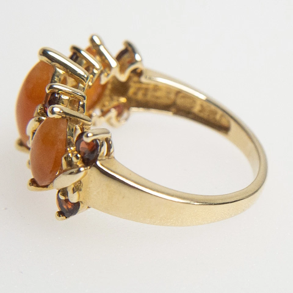 ¿Jadeíta 14K? Anillo Grande Ovalado Naranja Piedras 8 Pequeñas Piedras de Vidrio Cruzado Foto 2 de 4