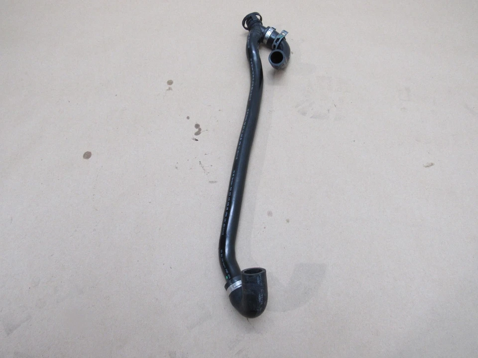 Manguera de válvula combinada Audi RS7 C7 2016 4,0 L EGR 12-18 * Foto 2 de 4
