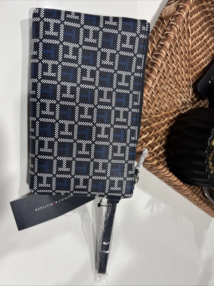 Совершенно новый женский бумажник Tommy Hilfiger с несколькими карманами - Изображение 2 из 3