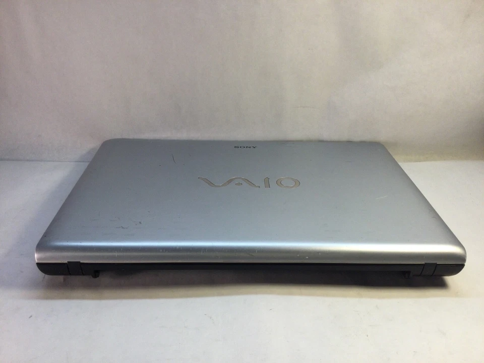 Sony Vaio PCG-71312L 15" Laptop Intel Core i3 2nd Gen. -NO POWER/PARTS ONLY- MZ - Image 4 of 4
