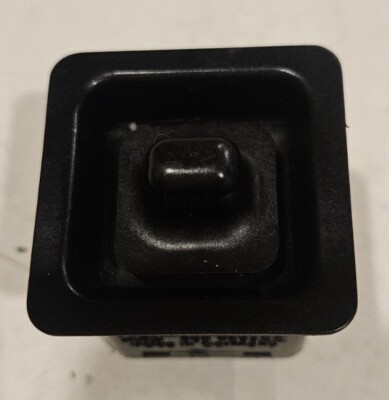 MERCEDES BENZ W126 500sec POWER MIRROR SWITCH 126 820 08 10