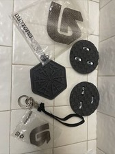 BURTON 2 Snowboard Stomp Pads + Sticker + Str...