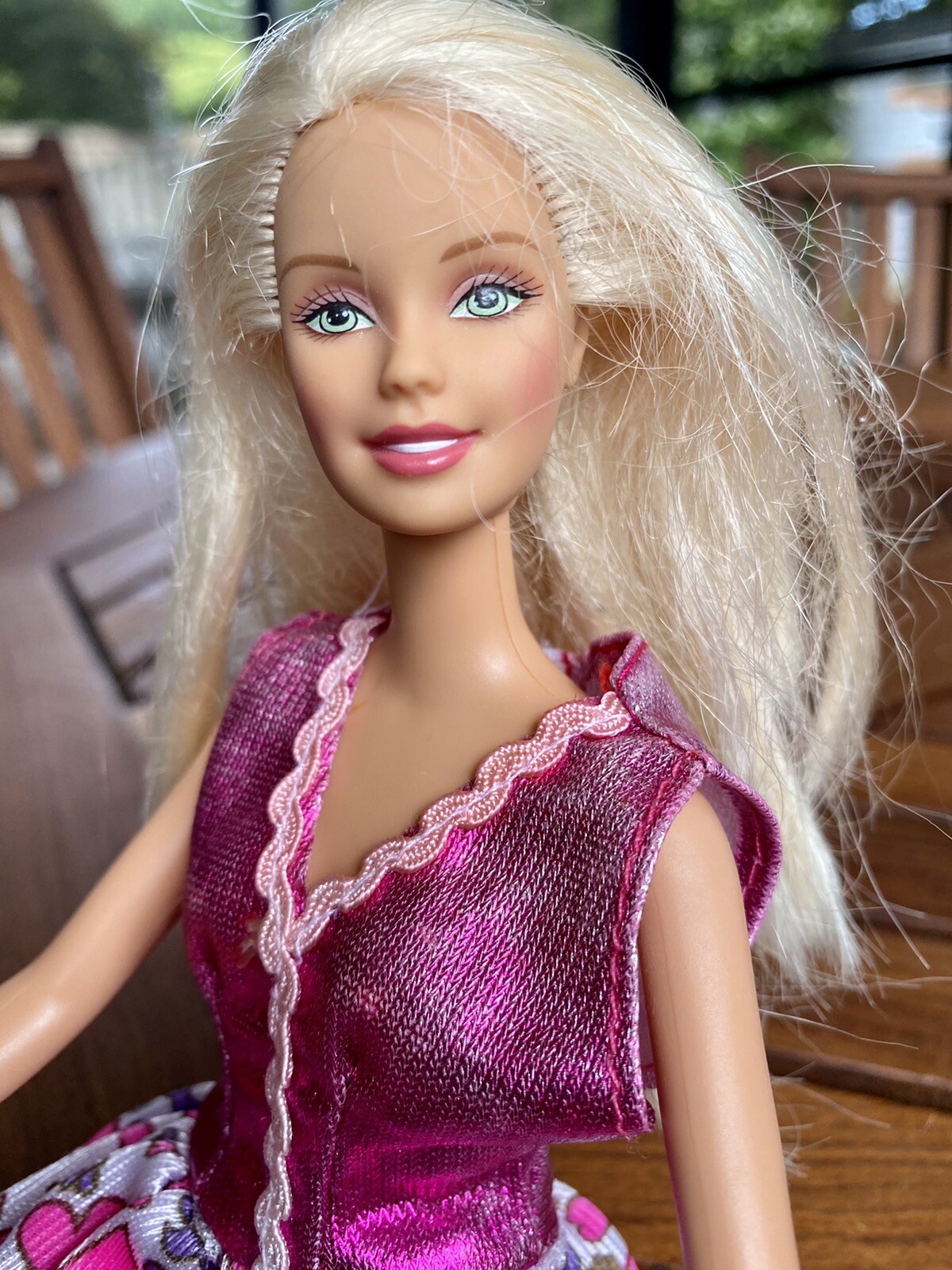 barbie doll with green eyes