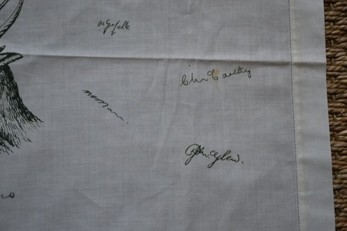 VINTAGE SOUTH AFRICAN TOURING CRICKET TEAM 1951 white cotton handkerchief RARE - Picture 9 of 11