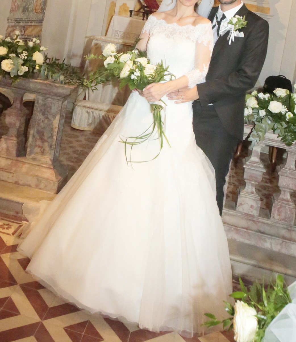 Abito da sposa, ottime condizioni, già lavato, corpetto