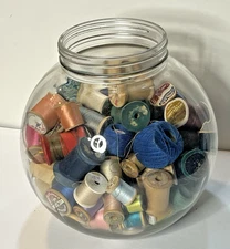 Vintage Wooden Thread Spool Lot in Large Glass Jar – Sewing Crafts Decor 100+pcs