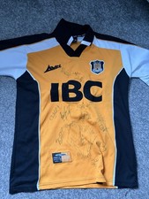 Hull City FC Home Shirt – Early 2000s (c. 2001–02) – Multi-Signed