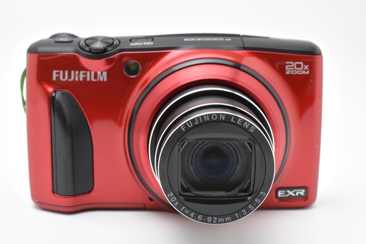 Fujifilm FinePix F100EXR レッド FUJIFILM FinePix F1000EXR 16.0MP Compact Digital Camera Red [EXC
