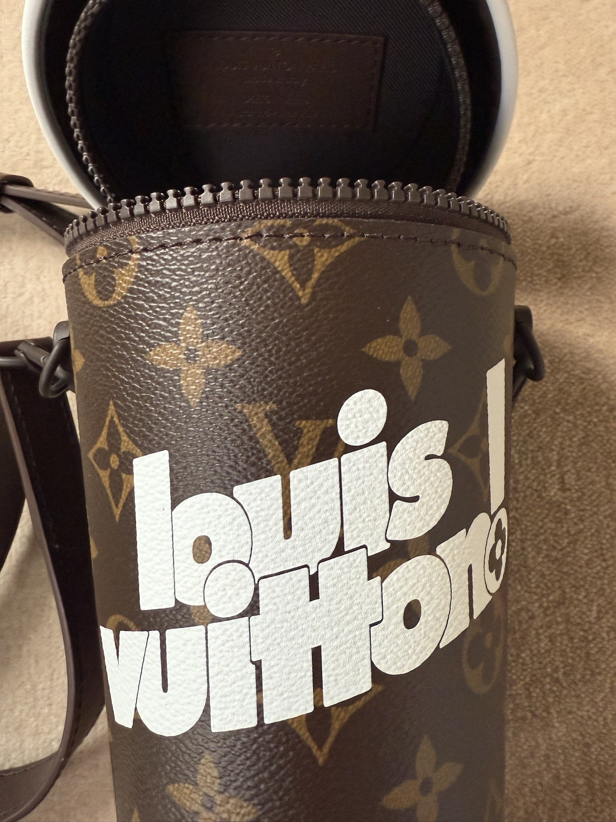 Rare Louis Vuitton Monogram Coffee Cup Bag by Virgil Abloh image 5