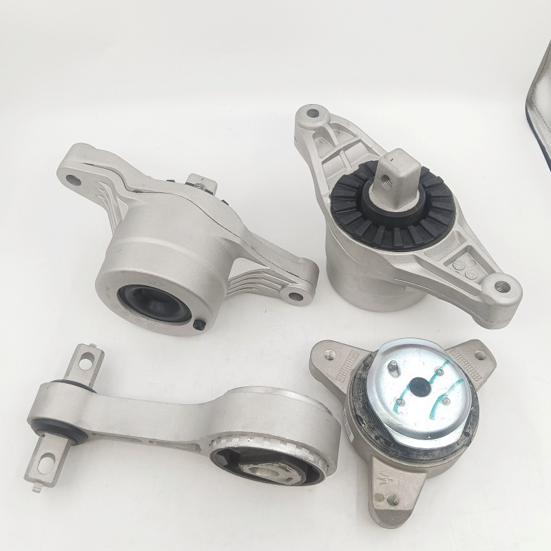 Maserati Ghibli S Q4 2013 Left Engine mounts 4 pcs