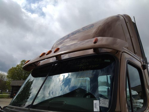 Replaces 2012 FREIGHTLINER CASCADIA 125 EXTERIOR SUN VISOR ,  MN