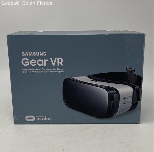 Samsung Gear VR SM-R322 Wide View 360 Degree Realist Headset Factory Sealed