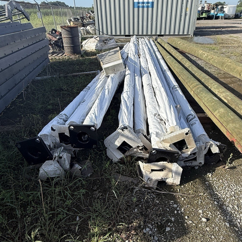 15 - 25’ Metal Poles/Posts with Base Plates Industrial Building Material
