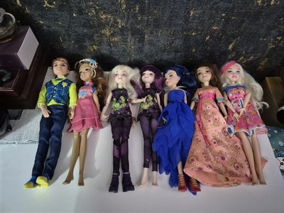 Disney Descendants Puppen Konvolut - Mal Evie Ben & mehr