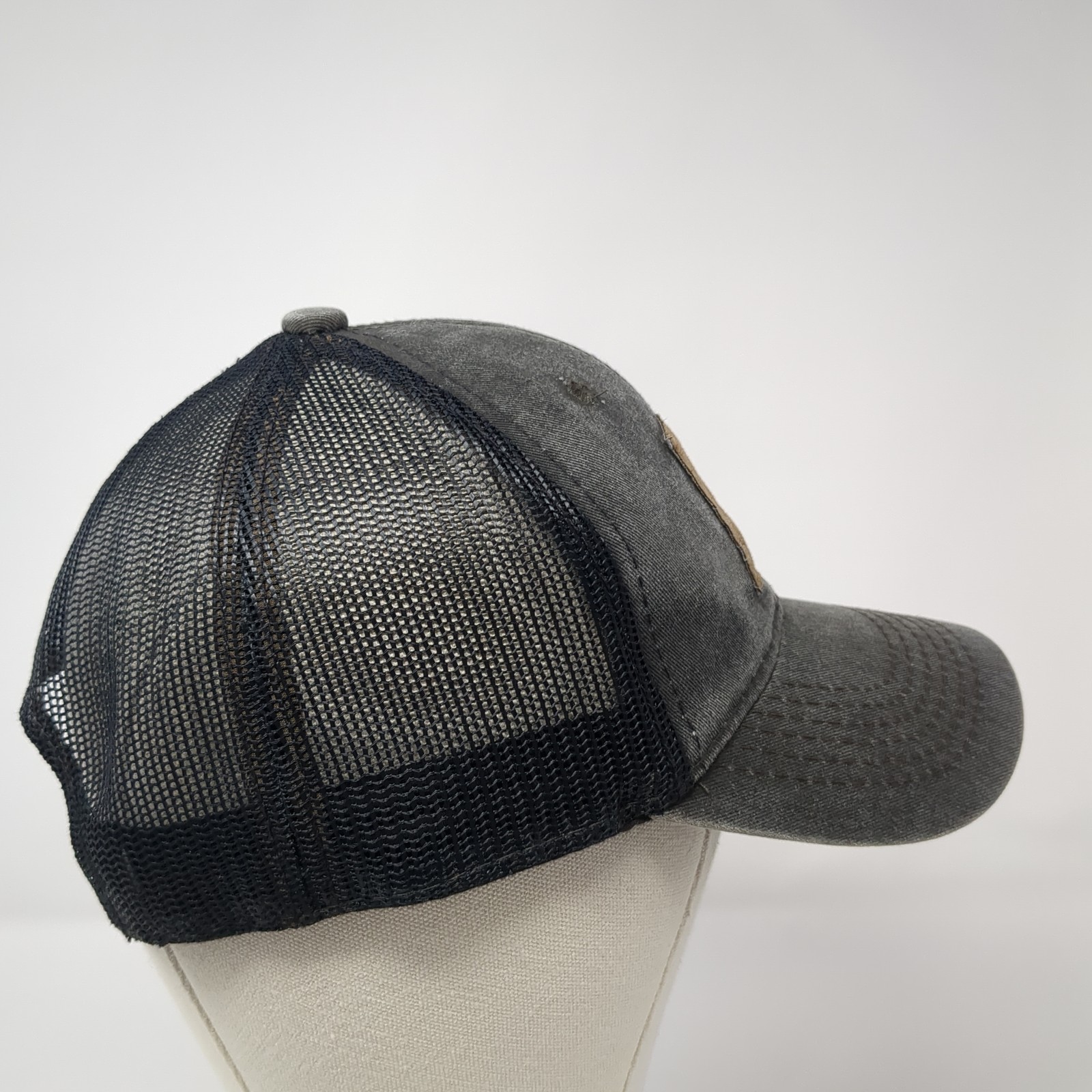 Fish Logo Patch Snapback Mesh Back Trucker Hat Gr… - image 5