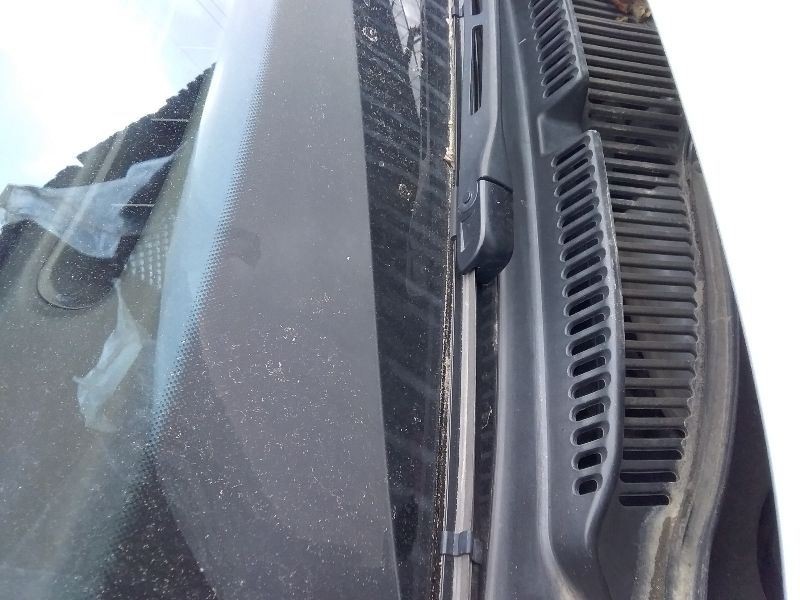 2005 Bentley Continental GT Coupe RIGHT PASSENGER WIPER ARM