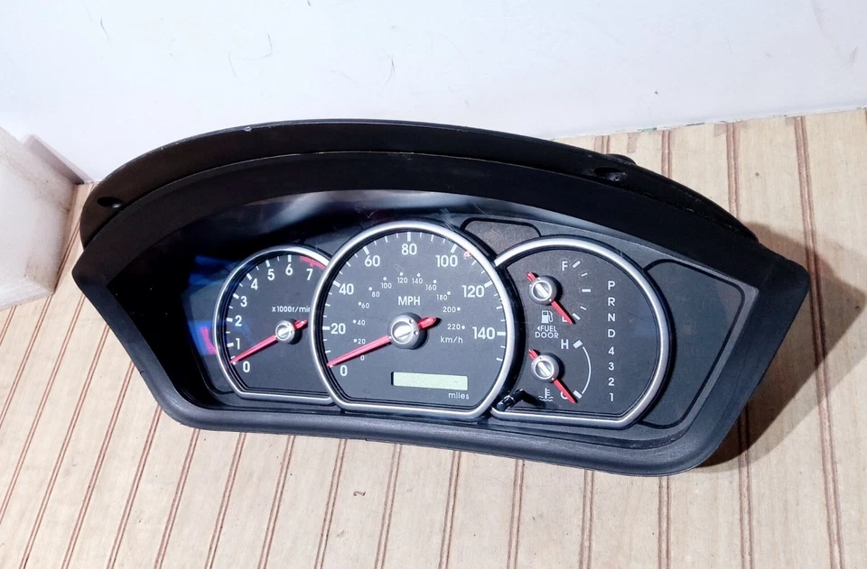 2009 Mitsubishi Galant Instrument Cluster 2.4, 085,295 Mi ID 8100B096 OEM  - Image 3 of 4