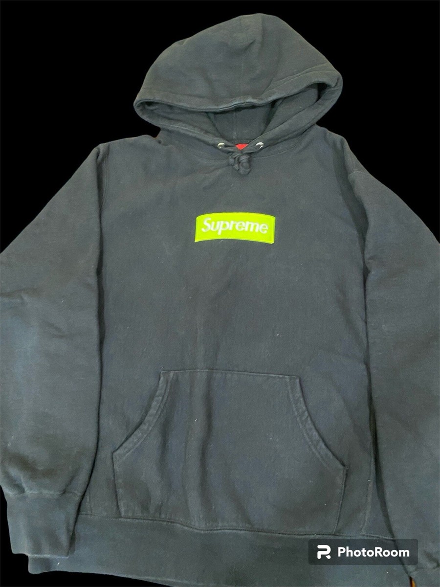 FW17 Supreme Box Logo Hoodie Black/Lime Size Large Authentic FW17 Supreme Box Logo Hoodie Black/Lime Size Large Authentic