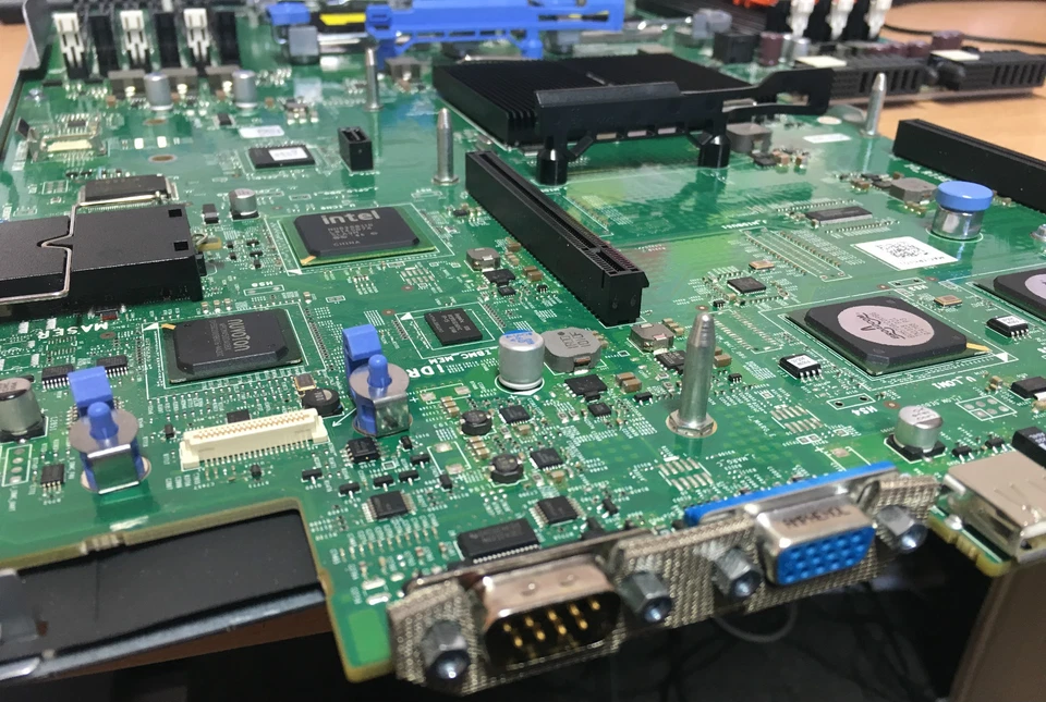 Dell YF3T8 ASSY,PWA,PLN,MZR,R610,MSTAR,V1 - Image 2 of 4