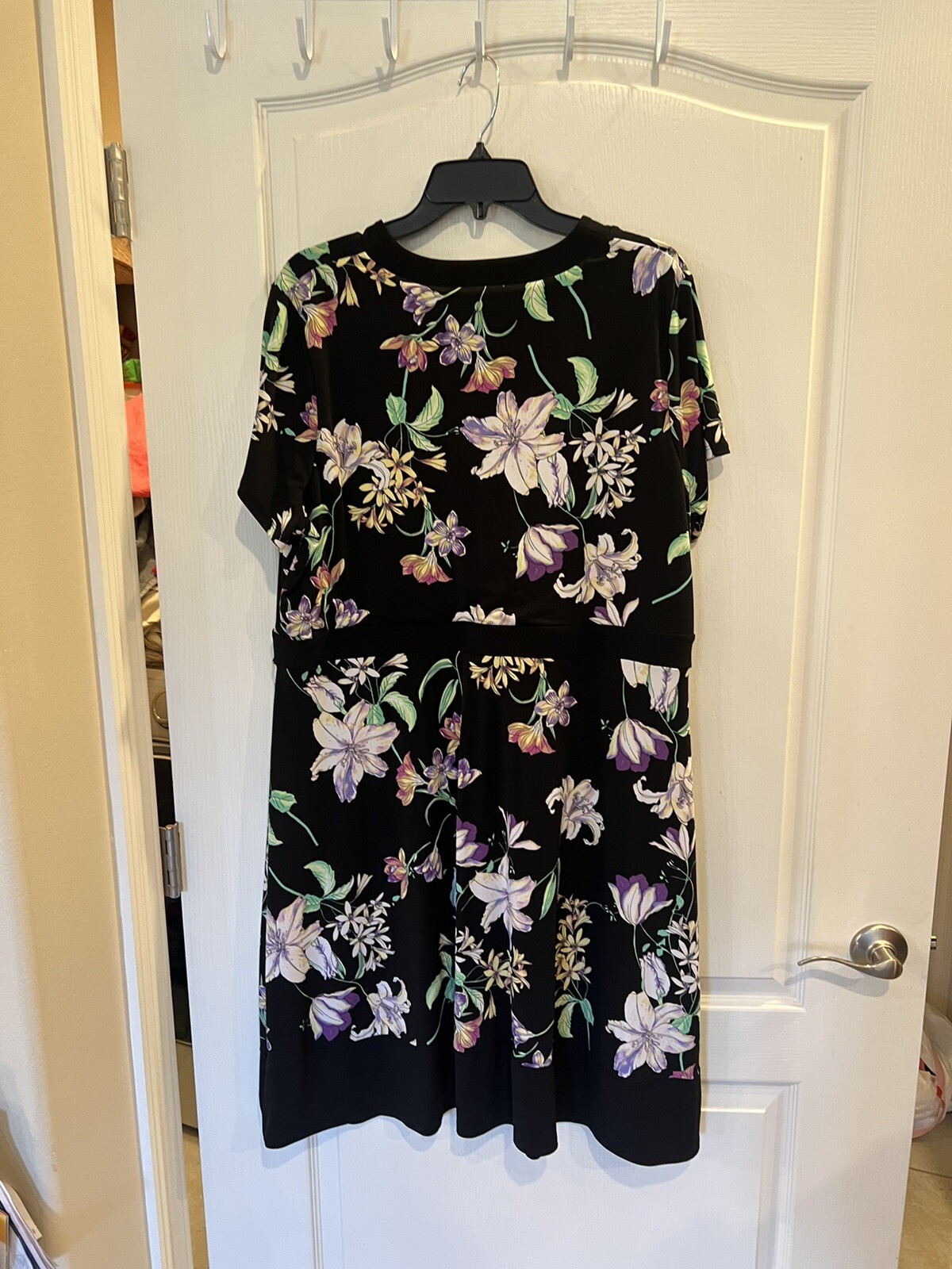 Short Sleeve Lined Midi Sheath Dress 