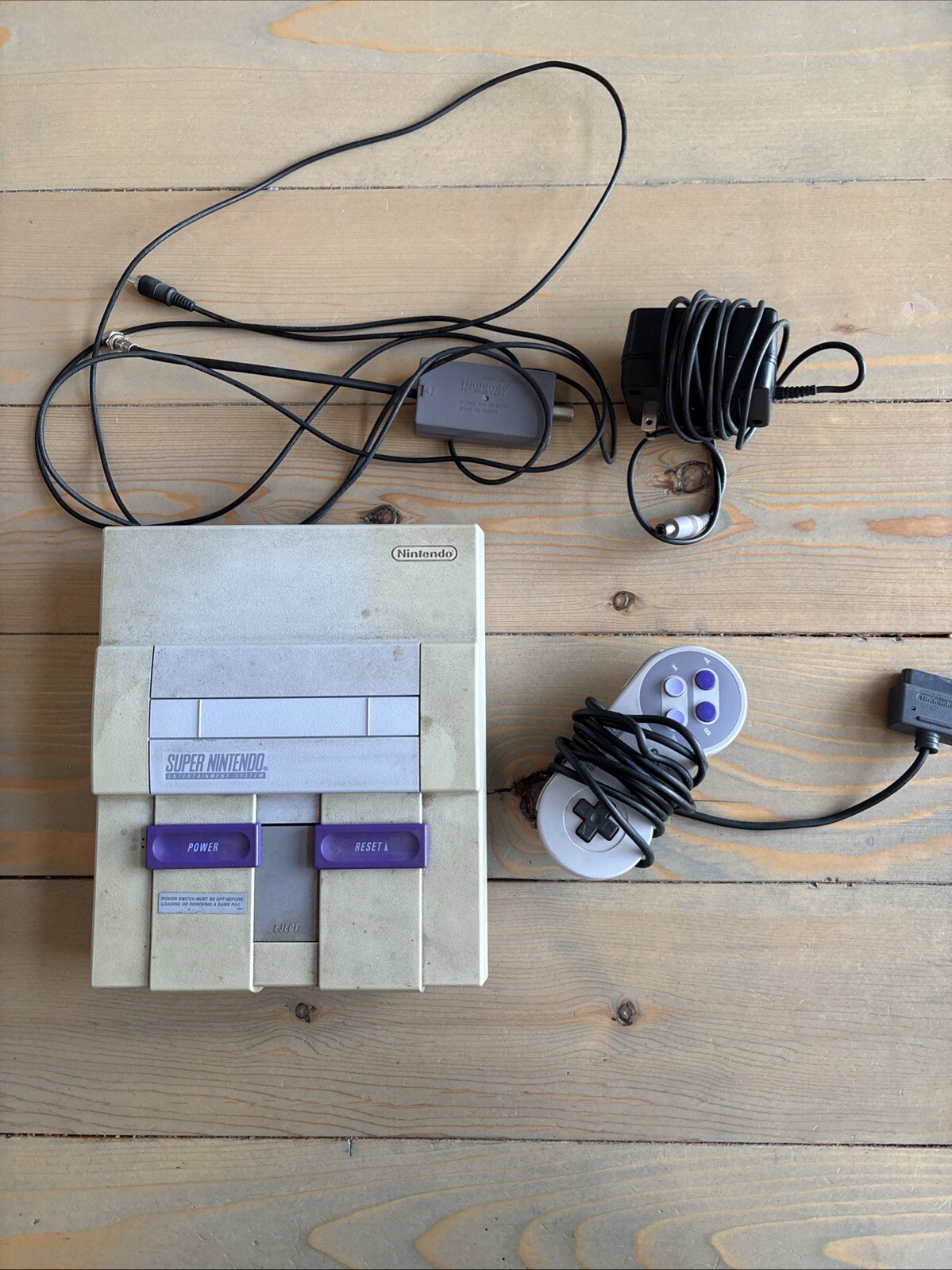 Super Nintendo SNES Console, Antenna Connector, Power, 1 Controller- USED