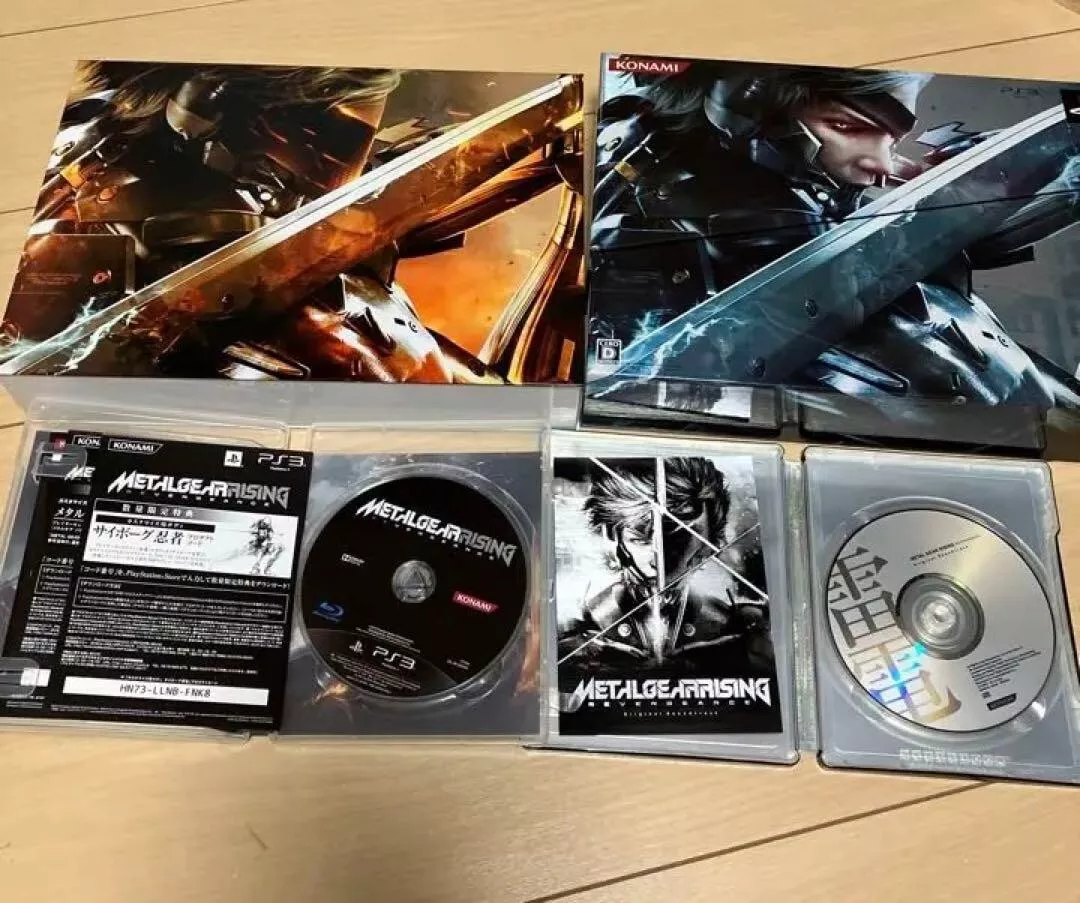 METAL GEAR RISING REVENGEANCE Limited Edition Set Playstation3 Game Software