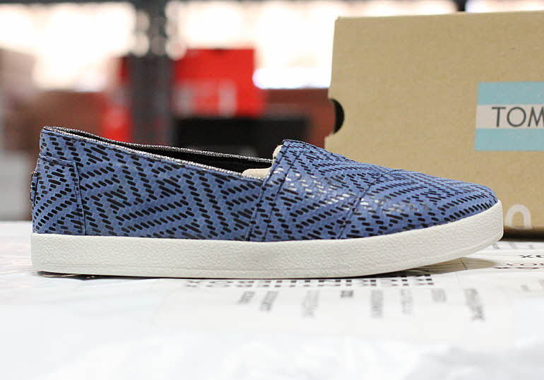 SALE! Toms Avalon Sneaker Blue Leather Reptile Women Shoes