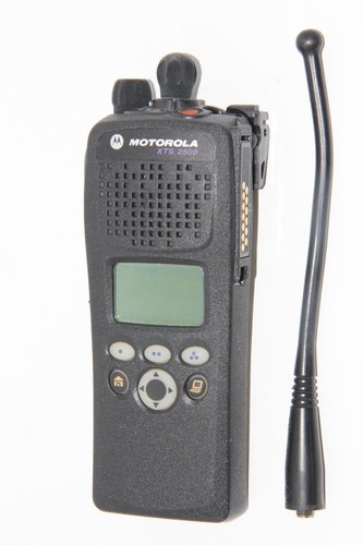 MOTOROLA H46KDF9PW6BN XTS 2500 VHF 136-174 MHz 2-Way Radio No Battery